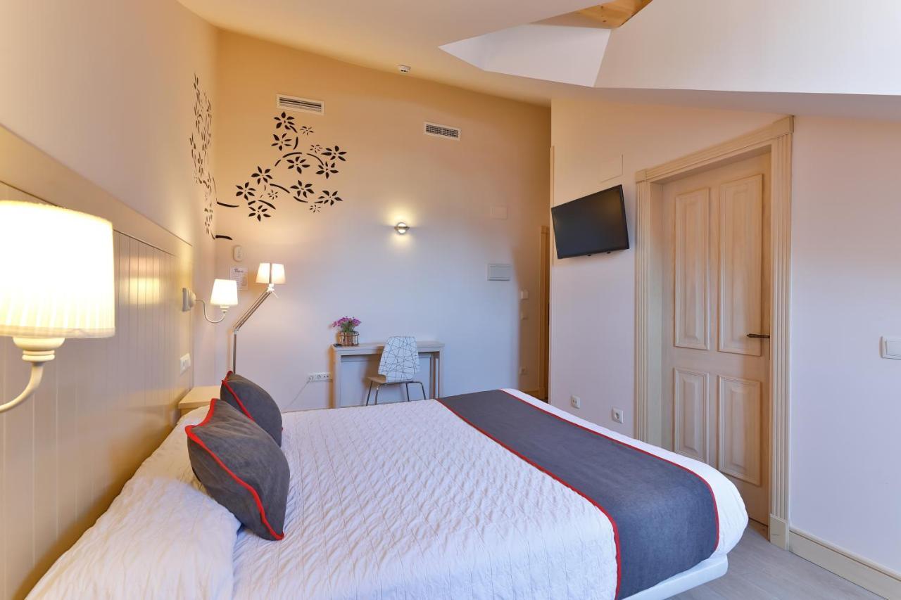 Hostal La Chata By Vivere Stays San Ildefonso Exterior photo
